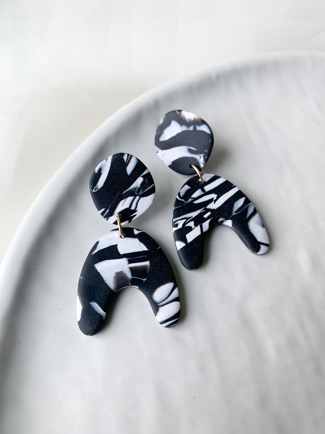 Whoopsy- Black & White Syds