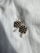 Load image into Gallery viewer, The Mazel- Checkered + pearl
