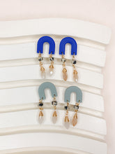 Load image into Gallery viewer, Beaded Mini Arch- Cobalt, Sage
