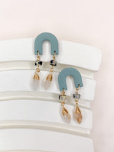 Load image into Gallery viewer, Beaded Mini Arch- Cobalt, Sage
