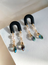 Load image into Gallery viewer, Beaded Mini Arch- Midnight Black
